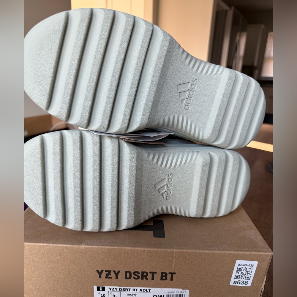 Yeezy Men's Light Gray Boots - Picture 4 of 5